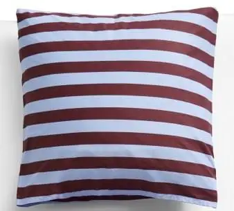 HAY Sommer-Kissenbezug 60 x 63 cm – Bordeaux und Himmelblau