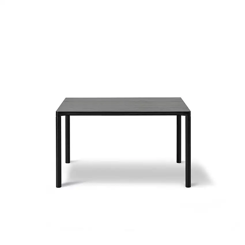 Fredericia Furniture 6720 Piloti Couchtisch 75 x 75 x 41 cm – schwarz lackierte Eiche