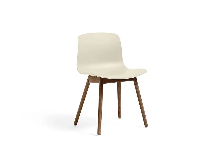 HAY AAC ECO 12 About A Chair SH: 46 cm – Lackiertes massives Walnussholz/ECO-Creme