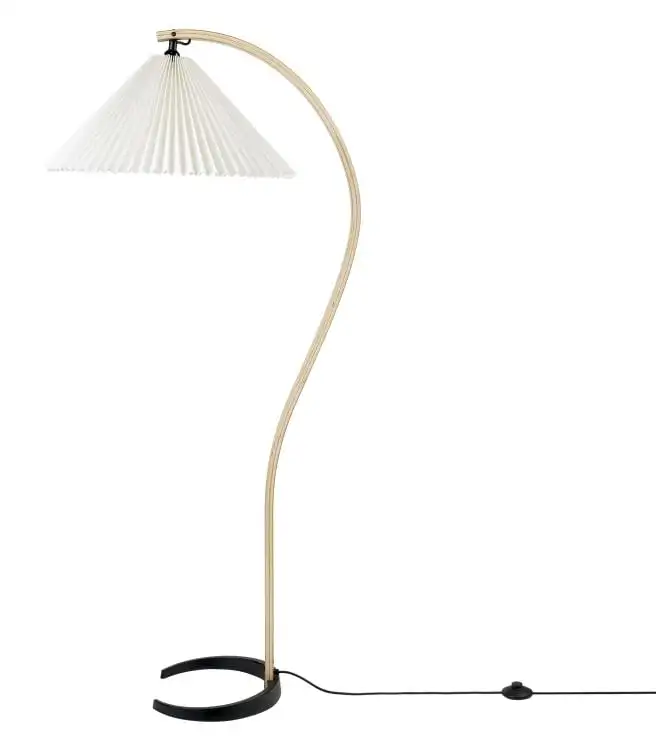 GUBI Timberline Stehleuchte H: 151 cm - Eiche/Birke