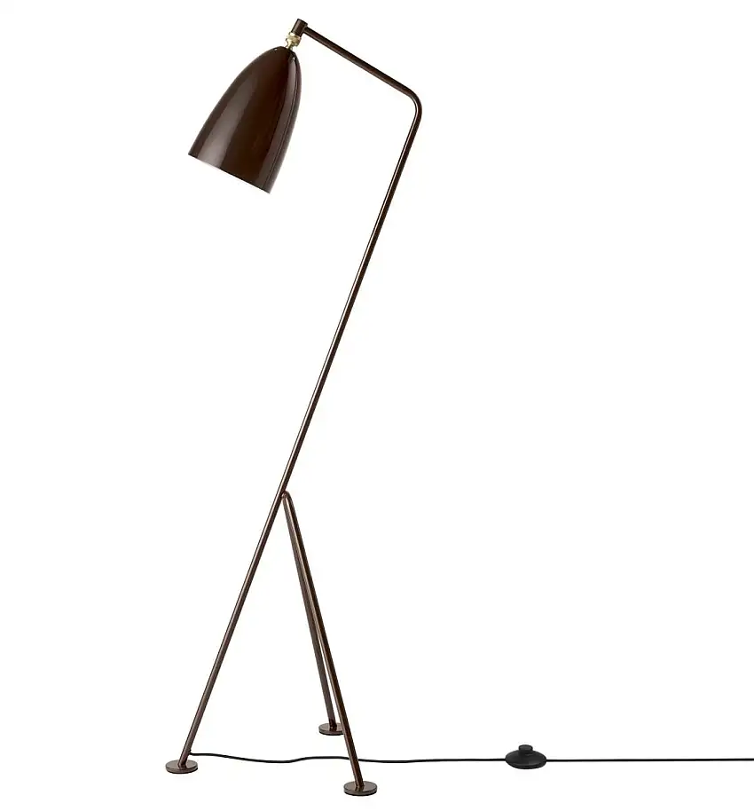 GUBI Grasshopper Stehleuchte H: 125 cm - Walnussbraun glänzend