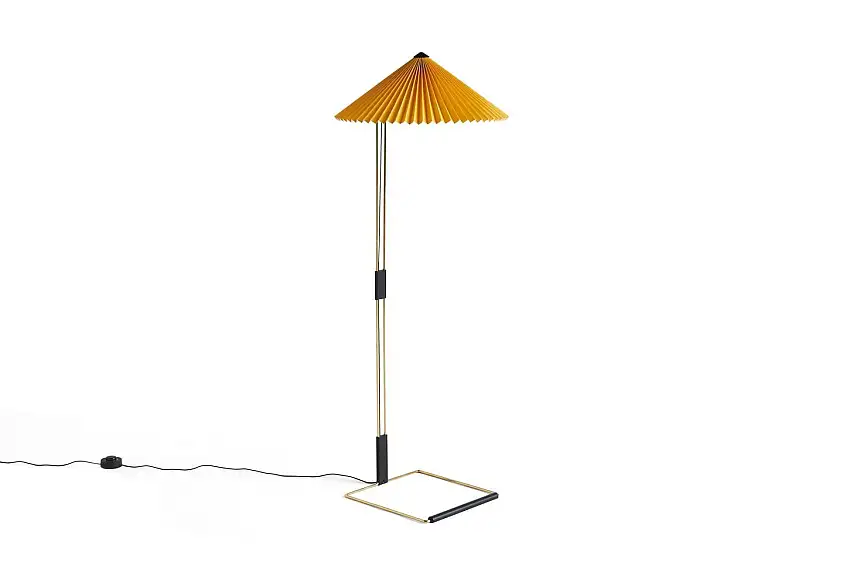 HAY Matin Stehleuchte 500 H: 129 cm - Gelb
