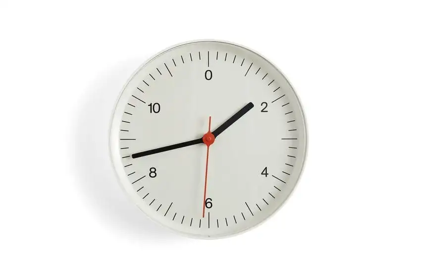 HAY Wanduhr 26x26 cm – Weiß