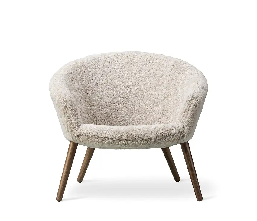 Fredericia - Ditzel Lounge Chair, walnuss lackiert / sheepskin moonlight