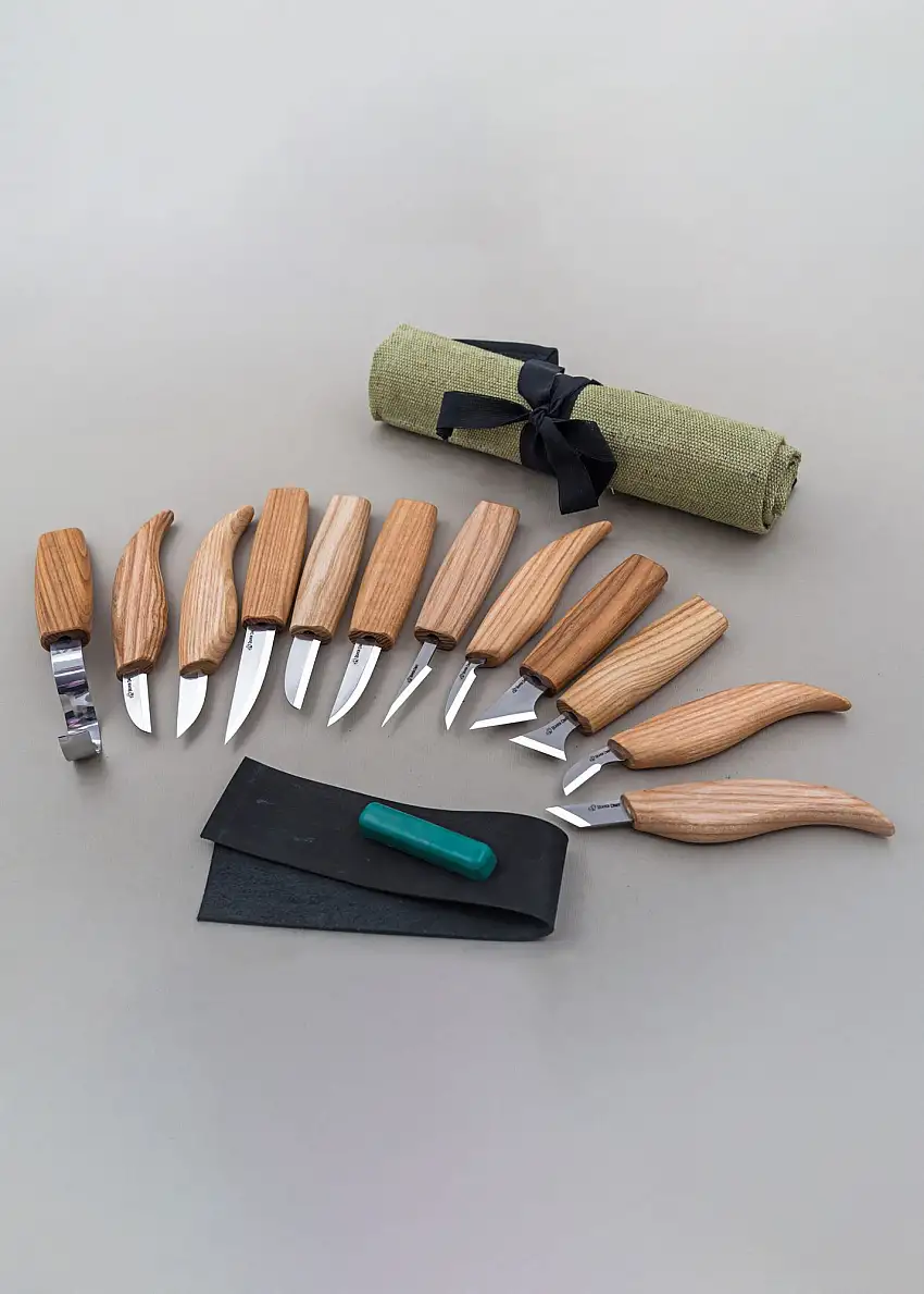 BeaverCraft Holzschnitzset mit 12 Messern in Werkzeugrolle + Zubehör, BeaverCraft