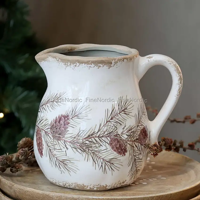 Chic Antique Kanne mit Tannengirlanden-Motiv Creme