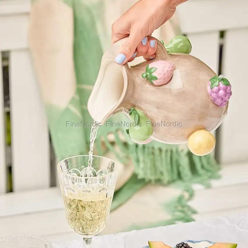 Rice Keramik Krug - Dunkelsand - "Embossed Fruits" - Handbemalt