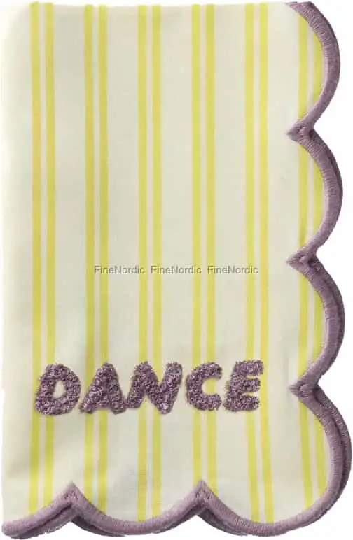 Rice Stoffserviette - Gelbe Streifen - Bogenkante und getuftetes lila "DANCE"
