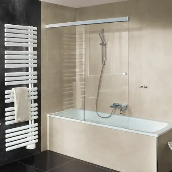 Sprinz Tansa-Schiebetür freistehend auf Badewanne, 1400x 1500 mm, Silber hochglanzpoliert					(TA490.3HG)