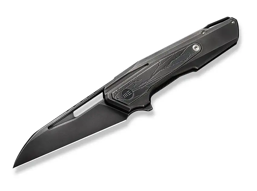 Falcaria Titanium All Black Ething Pattern